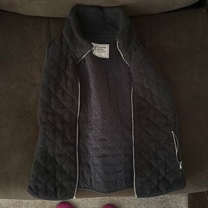 Abercrombie black vest